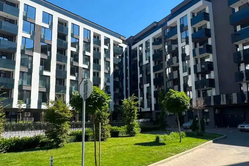 Two-room apartment in Druzhba 2 with elevator and video surveillance