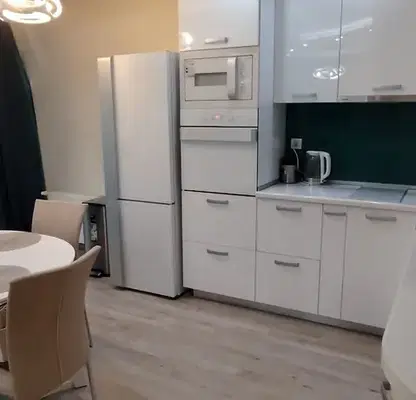 Photo 2 — Two-room apartment in Druzhba 2 with balcony and parking space