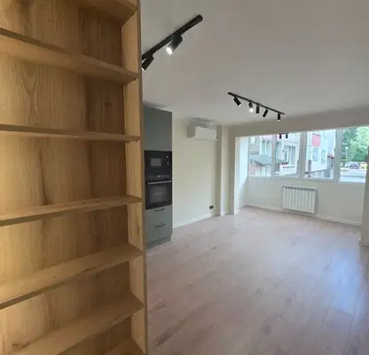 Photo 5 — Three-room apartment 90 sq m in Druzhba 2 with southeast aspect