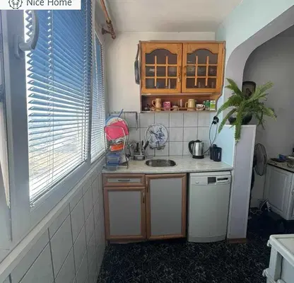 Photo 4 — Three-room apartment in Druzhba 2 with renovated look and elevator