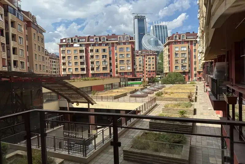 Two-room apartment in Druzhba 2 with terrace and elevator