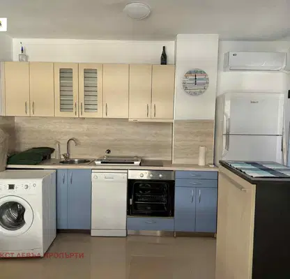 Photo 2 — Two-room apartment in Druzhba 2, Sofia with elevator