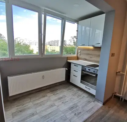 Photo 4 — Three-room apartment in Druzhba 2 with terrace and southeast aspect