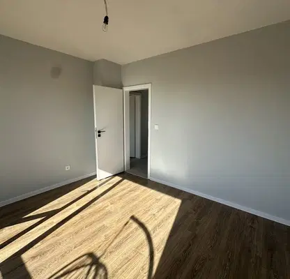 Photo 2 — Two-room apartment in Darvenitsa with parking space and elevator
