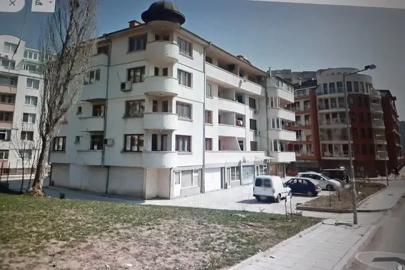 Spacious 2-room apartment in Darvenitsa with panoramic terrace