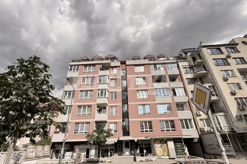3-bedroom apartment in Sofia, Geo Milev