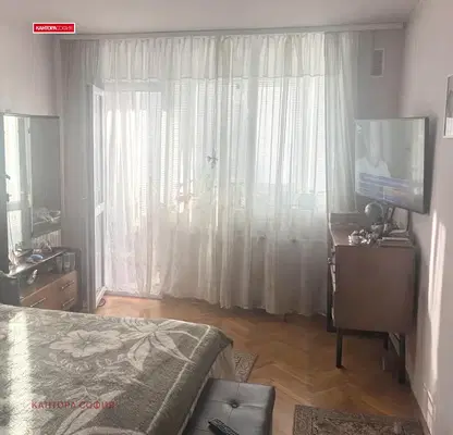 Снимка 5 — Тристаен апартамент с две тераси в Гоце Делчев, София