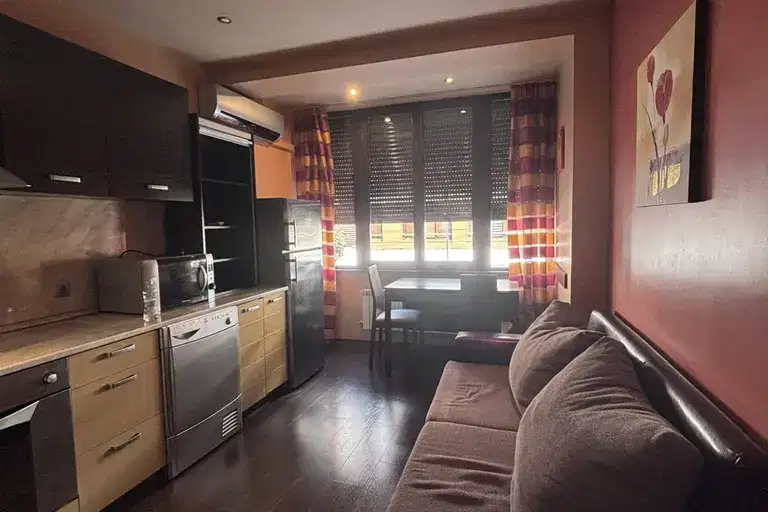 Two-room apartment in Gotse Delchev with elevator in Sofia