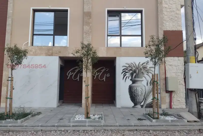 Three-room apartment in Gorublyane with two bathrooms