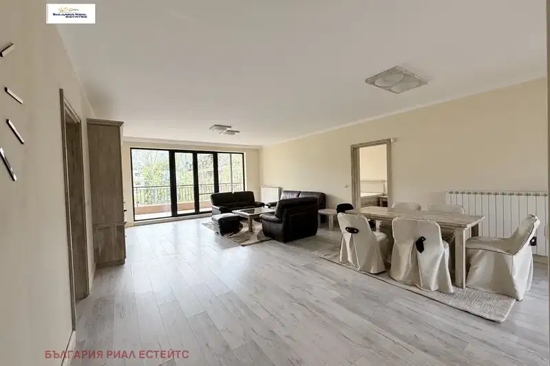 4-room apartment in Gradina with two terraces and garage