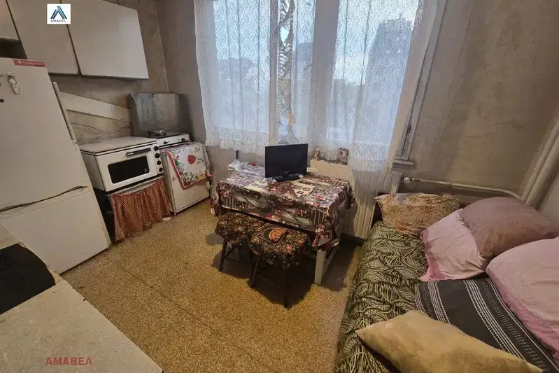 Гарсониера с балкон в Хаджи Димитър, София
