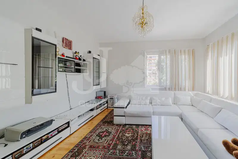 Four-room apartment in Hadzhi Dimitar with two terraces