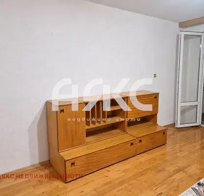 Снимка 3 — Едностаен апартамент 50 кв.м. в Хиподрума с тераса