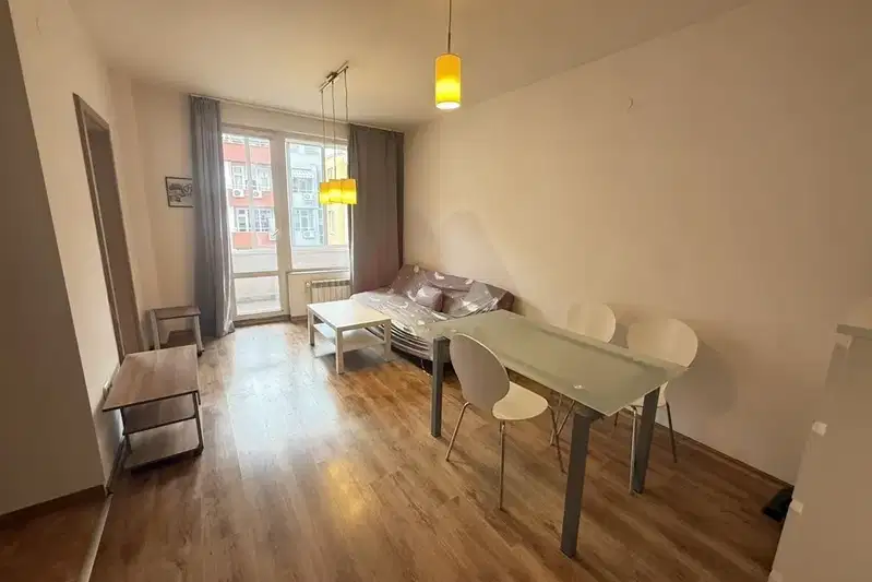 Two-room apartment with glazed terrace in Hipodruma, Sofia