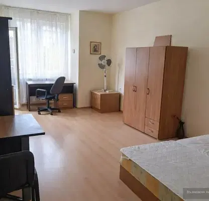 Photo 3 — Three-room apartment with two bathrooms in Hipodruma, Sofia