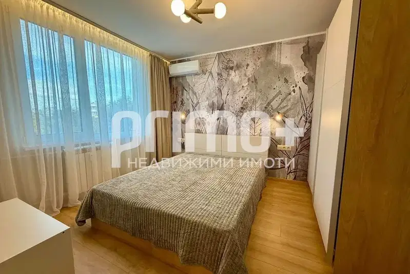Three-room apartment with terrace in Hipodruma, Sofia