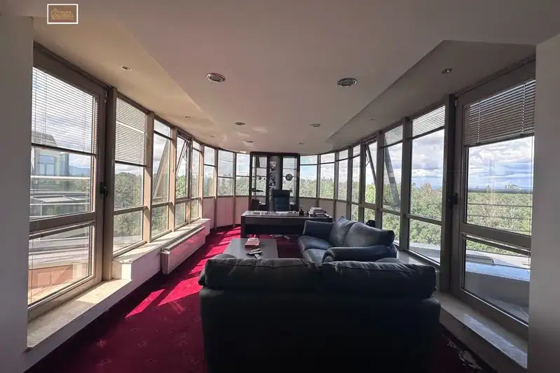 3-bedroom apartment in Sofia, Hladilnika