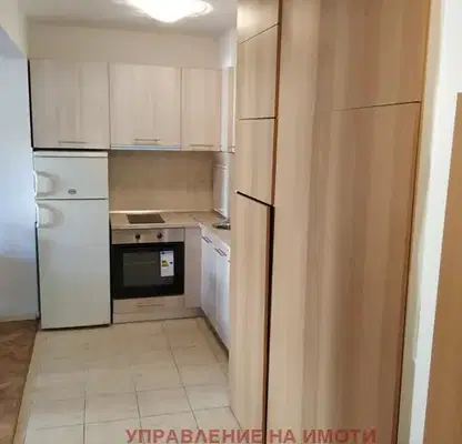 Снимка 2 — Двустаен апартамент в Иван Вазов с асансьор и обновен