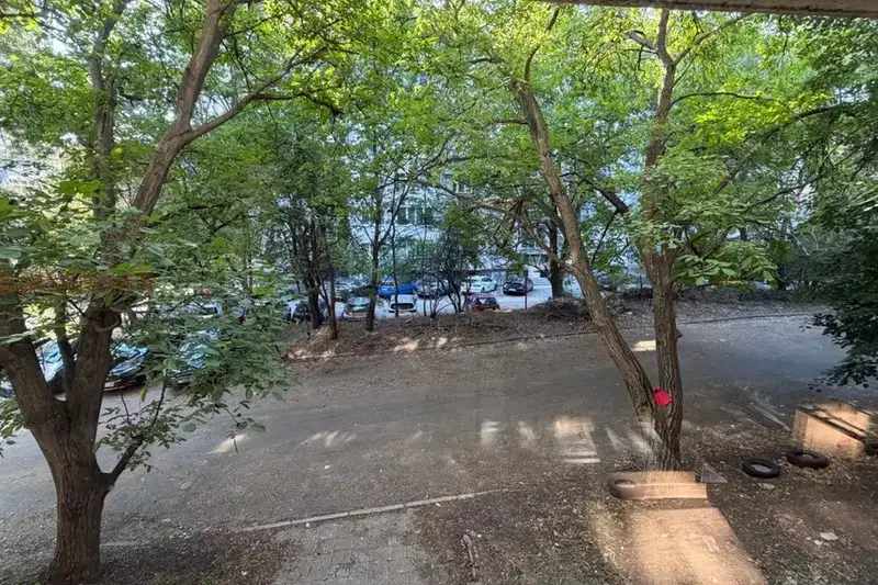 Three-room apartment in Ivan Vazov near Yuzhen Park