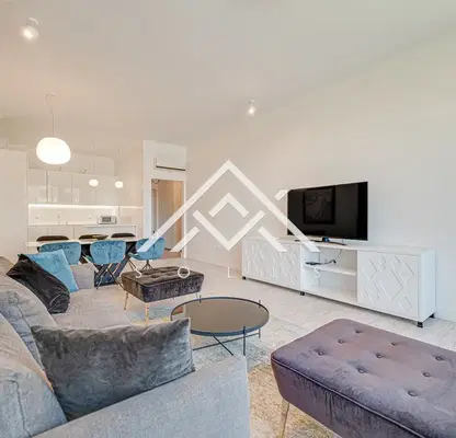 Photo 2 — Three-room apartment with large terrace in Izgrev, Sofia