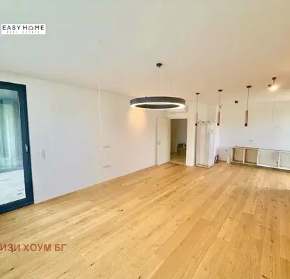 Photo 3 — Three-room apartment with terrace in Izgrev, Sofia
