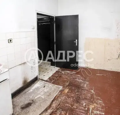 Снимка 3 — Двустаен апартамент с тераса в кв. Изток, София