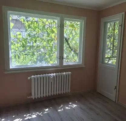 Photo 3 — Spacious 3-room apartment with garage in Iztok district, Sofia