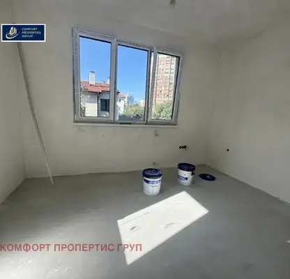 Снимка 4 — Тристаен апартамент с балкон в кв. Изток, София