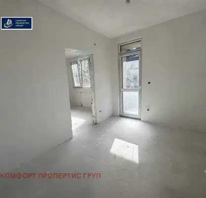 Снимка 5 — Тристаен апартамент с балкон в кв. Изток, София