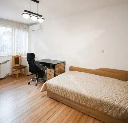 Снимка 2 — Едностаен апартамент 36 кв.м в кв. Изток, София с асансьор