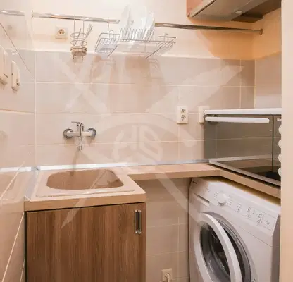 Снимка 3 — Едностаен апартамент 36 кв.м в кв. Изток, София с асансьор