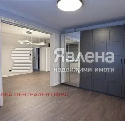 Снимка 3 — Тристаен апартамент в ж.к. Изток с близост до Борисовата градина