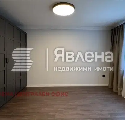 Снимка 4 — Тристаен апартамент в ж.к. Изток с близост до Борисовата градина