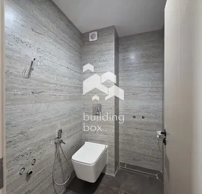 Photo 2 — Three-room apartment in Karpuzitsa with modern building