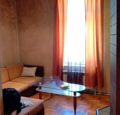 Photo 2 — Three-room apartment in Knyazhevo with yard and garage
