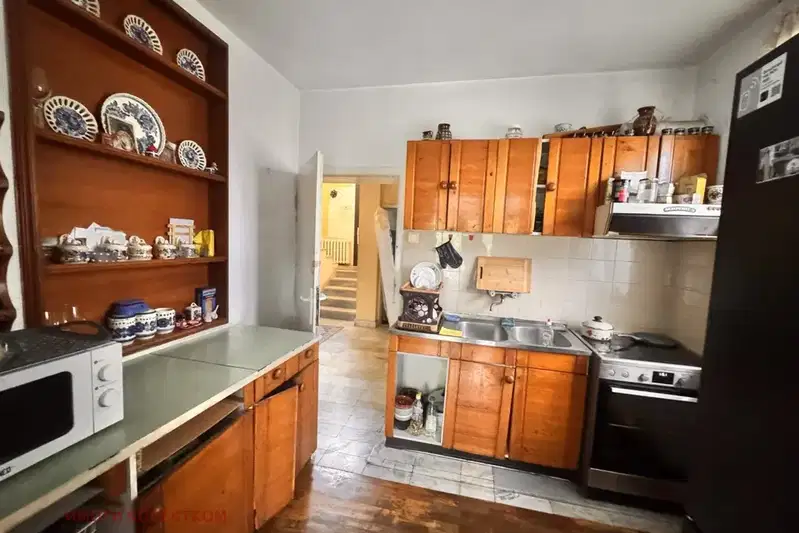 4-bedroom apartment in Sofia, Knyajevo