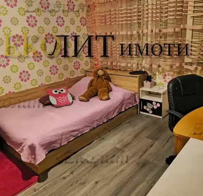 Снимка 3 — Двустаен апартамент с две тераси в Красна поляна 2, София
