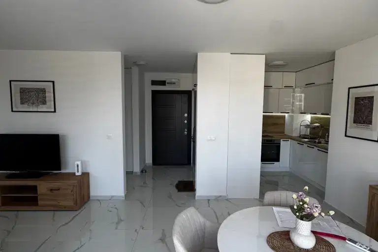 Two-room apartment with terrace in Krasna Polyana 3, Sofia