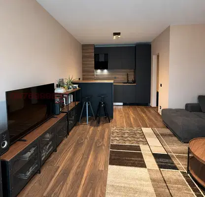 Photo 3 — Two-room apartment in Krasno selo with park environment