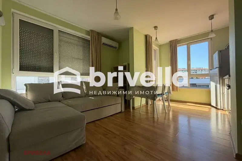 Three-room apartment with parking space in Krasno selo, Sofia
