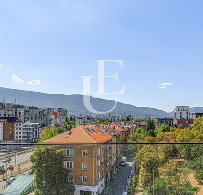 Снимка 5 — Тристаен апартамент с гледка в Красно село, София