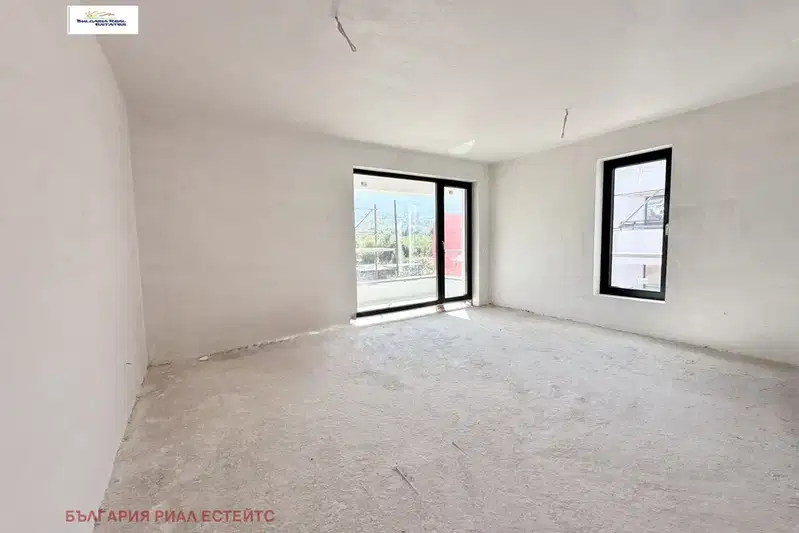 Spacious 2-room apartment in Krastova vada with terrace