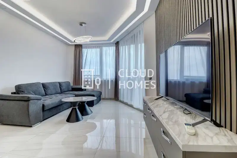 Three-room apartment in Krastova vada with terrace and storage room