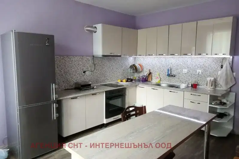 3-bedroom apartment in Sofia, Krystova Vada