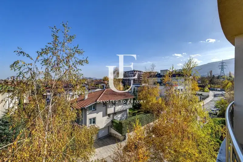 4-bedroom apartment in Sofia, Krystova Vada