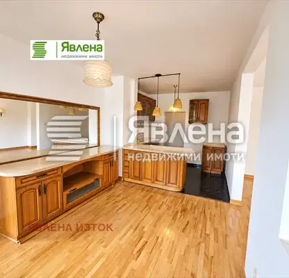 Photo 3 — 3-bedroom apartment in Sofia, Lagera