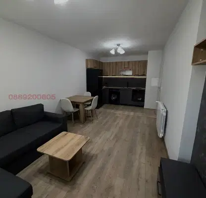 Photo 2 — 3-bedroom apartment in Sofiya, Lagera