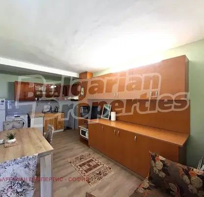 Photo 3 — Two-room apartment with balcony in Levski district, Sofia
