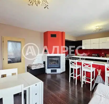 Photo 2 — Three-room apartment in Levski with elevator and brick construction