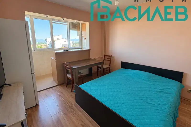 Three-room apartment 60 sq m in Levski G with terrace